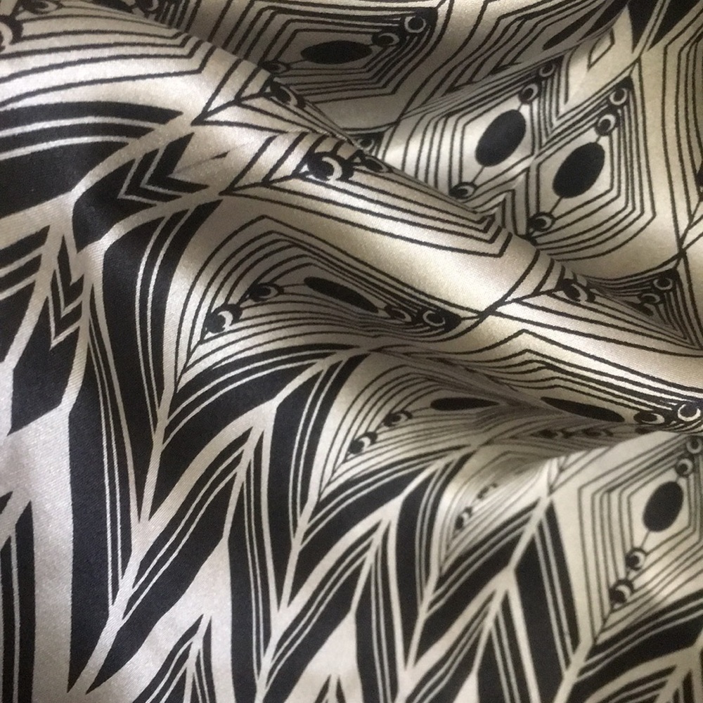 Dress - Picture 5 of 5